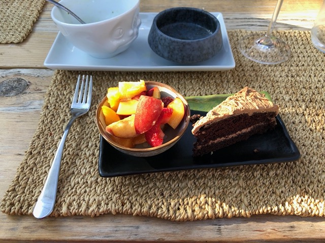 Dessert the next day: chocolate cake and the first stonefruit!