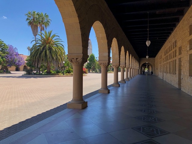 With the planters in the quad on the left