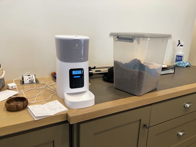 I also got an automatic dry food dispenser
