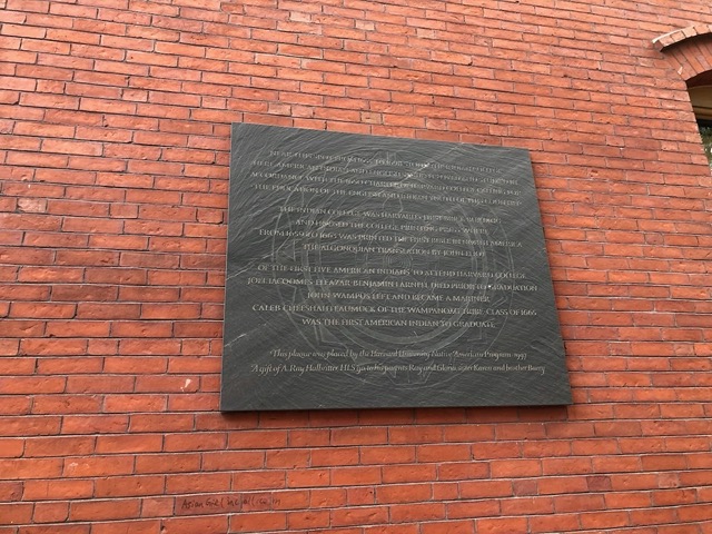1st Harvard building was for both settlers & Natives