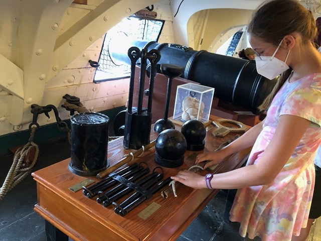 Canon ammunition! For breaking masks, tearing sails, tangling ropes, and anti-personnel