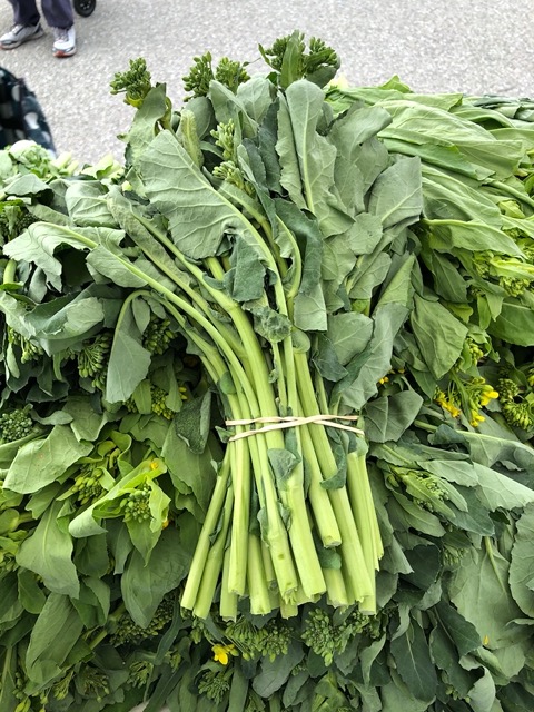 Sending farmer's market pictures to Mike