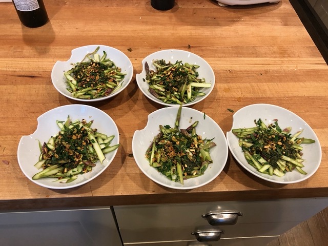 Asparagus salad