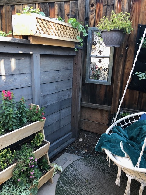Lela's nook, late March